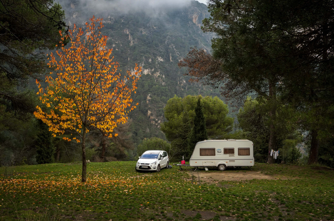 Leaf-Peeping Season: Positioning Your Trailer for Maximum Scenic Views