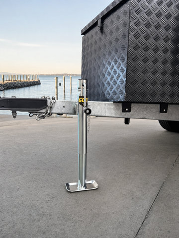 Essentials 600 Series - Pipe Mount Jack