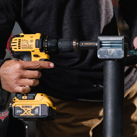 JXS side mount jack in outdoor lifestyle setting on trailer - TVJX5-S