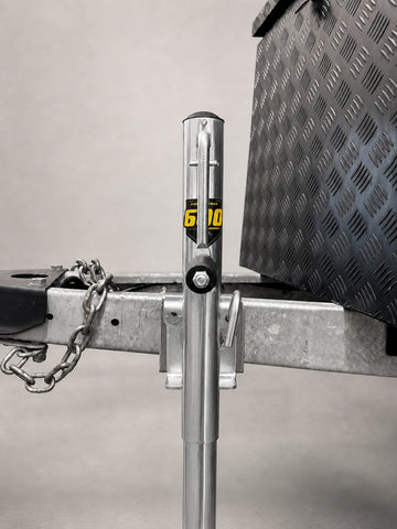 Essentials 600 Series - Pipe Mount Jack